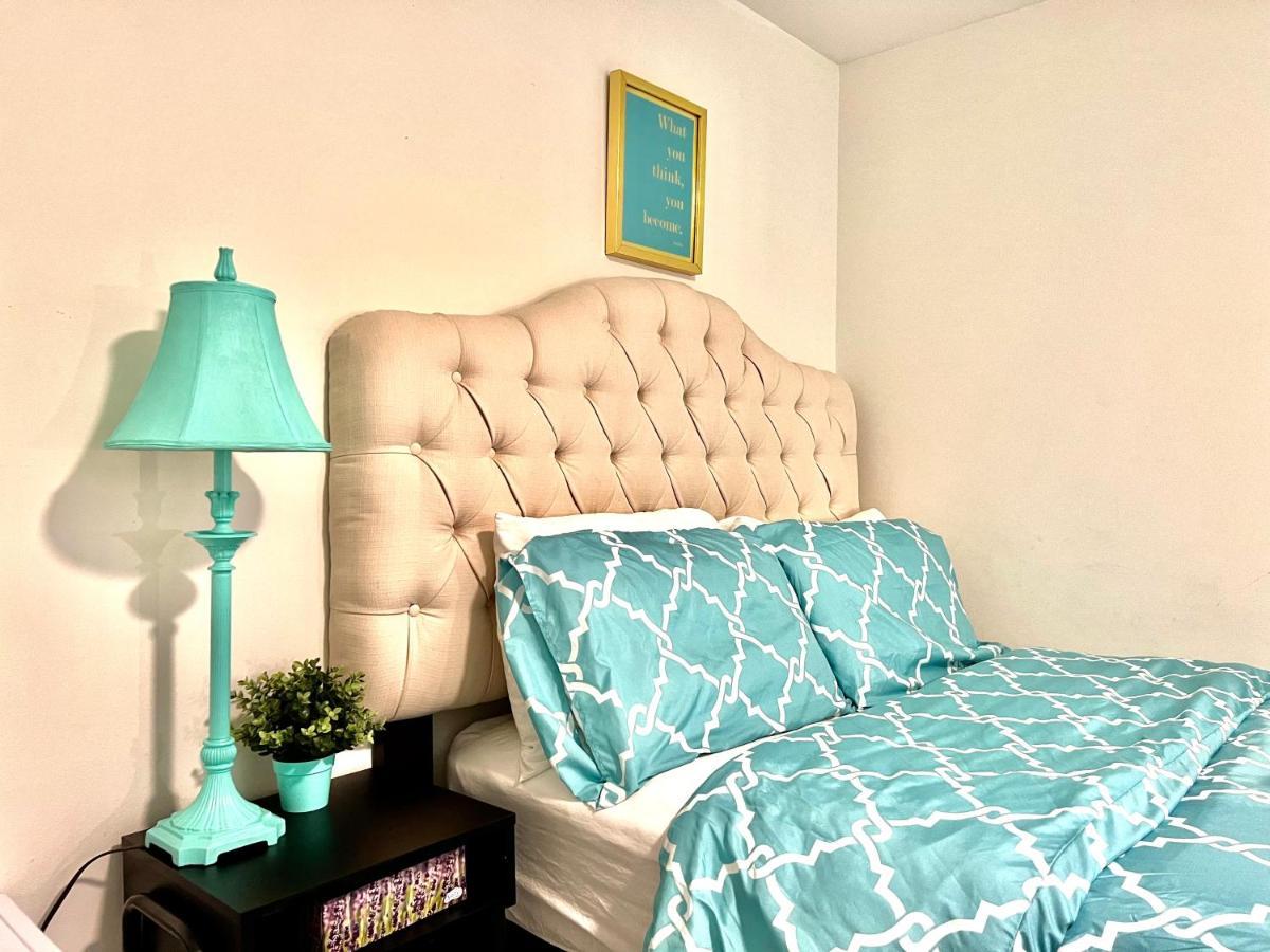 Private Room With Shared Bathroom On The 1St Floor 10 Minutes Walk To University Of Washington Сиэтл Экстерьер фото