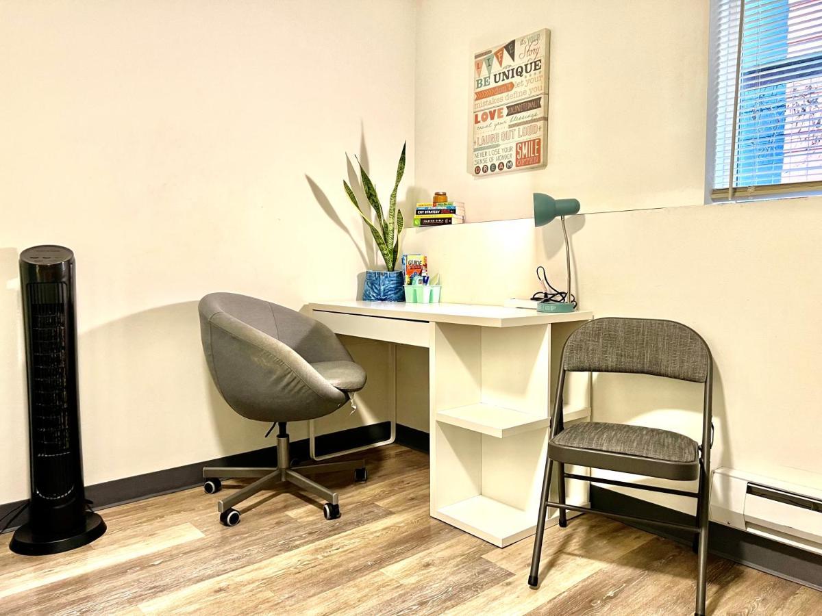Private Room With Shared Bathroom On The 1St Floor 10 Minutes Walk To University Of Washington Сиэтл Экстерьер фото